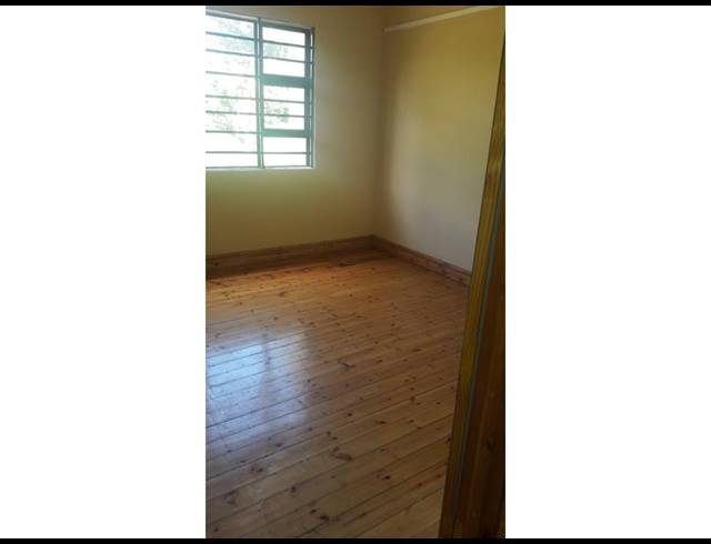 4,047M² BUSINESS TO LET IN ESTCOURT